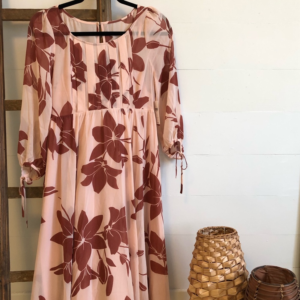 NWT Laeli Floral Dress by Maeve